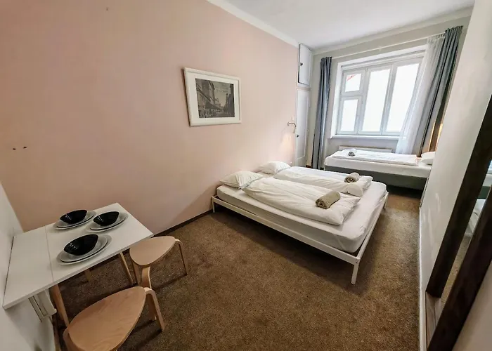 In Zizkov -301- Апартаменты *