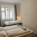 شقة In Zizkov -301-