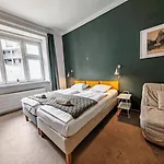 In Zizkov -301- * براغ